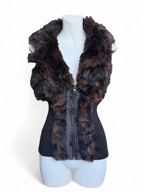 Faux Fur Trim Black Knit Vest with Front Zip